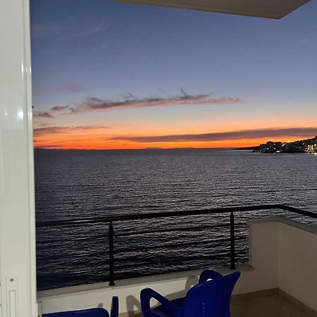 Seaview Studio Sarandë エクステリア 写真
